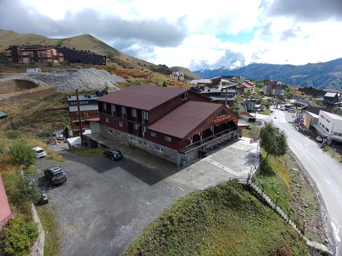 Gudauri Hut Hotel Ngoại thất bức ảnh