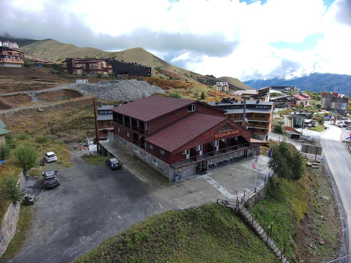 Gudauri Hut Hotel Ngoại thất bức ảnh