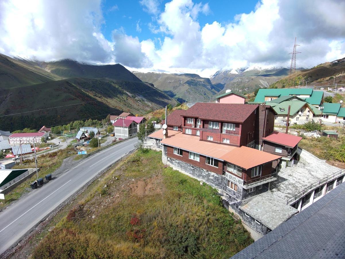 Gudauri Hut Hotel Ngoại thất bức ảnh